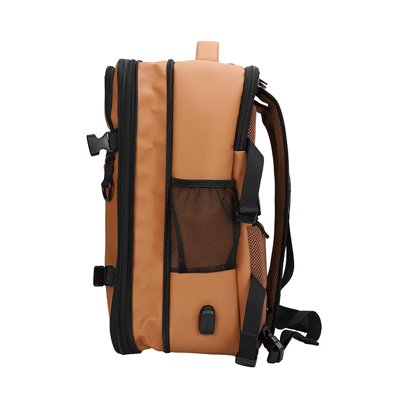 Travel Backpack Teros Te-9038bw, Para Notebooks De Hasta 15.6, Color Brown Viaja