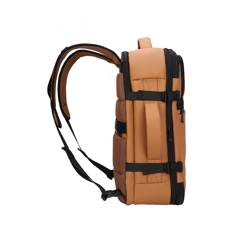 Travel Backpack Teros Te-9038bw, Para Notebooks De Hasta 15.6, Color Brown Viaja